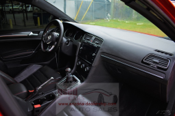 2019 Volkswagen Golf SE full