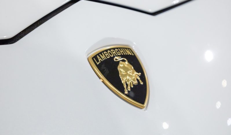 2020 Lamborghini Urus full