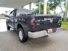 2017 Ram 1500 SLT 50273 Miles Brilliant Black Crystal Pearlcoat 4D Crew Cab HEMI