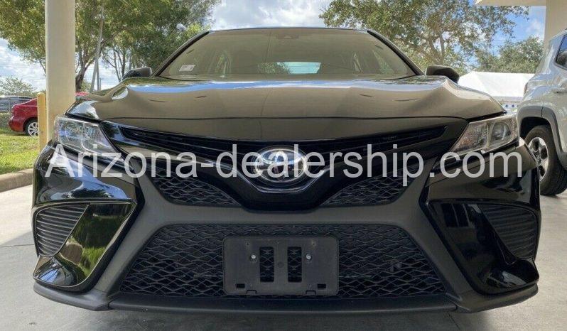 2019 Toyota Camry SE full