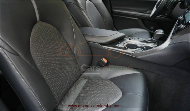 2019 Toyota Camry XSE full