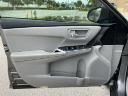 2017 Toyota Camry LE full