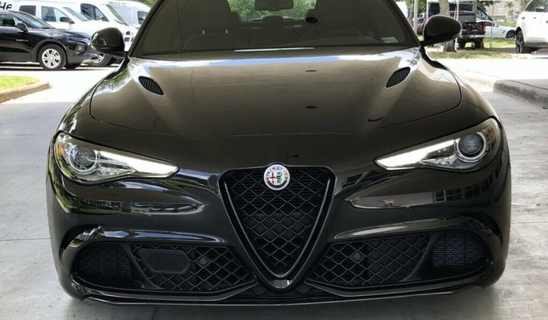 2019 Alfa Romeo Giulia Quadrifoglio full