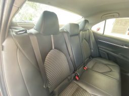 2019 Toyota Camry SE full