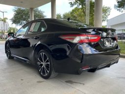 2019 Toyota Camry SE full