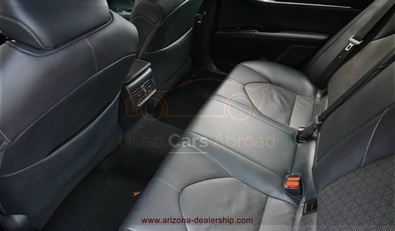 2019 Toyota Camry XSE full