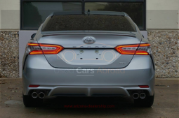 2019 Toyota Camry XSE full