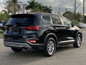 2019 Hyundai Santa Fe SE 2.4