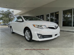 2013 Toyota Camry SE full