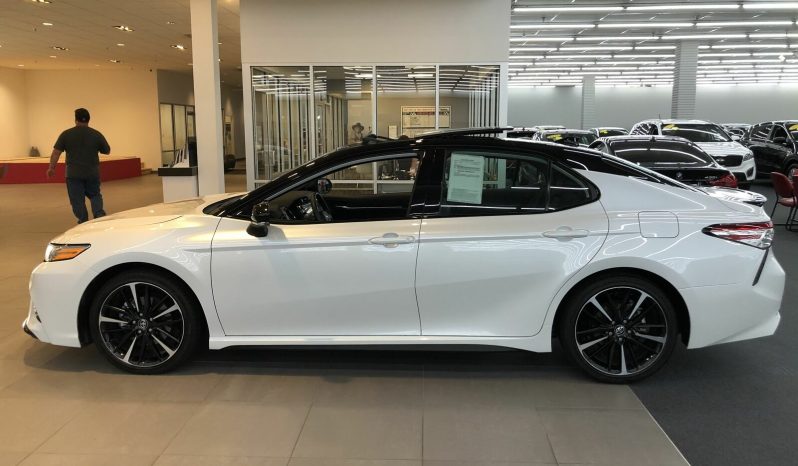 2020 Toyota Camry XSE full