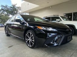 2019 Toyota Camry SE full