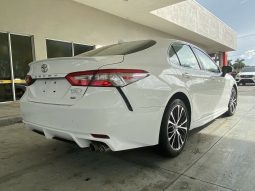 2019 Toyota Camry SE full