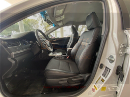 2013 Toyota Camry SE full