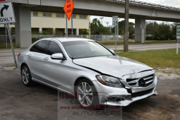 2015 Mercedes-Benz C-Class C 300 full