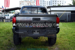 2019 Toyota Tacoma SR V6 full