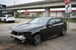 2019 BMW 5-Series 530i full