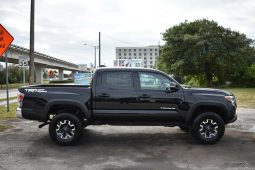 2020 Toyota Tacoma SR5 V6 full