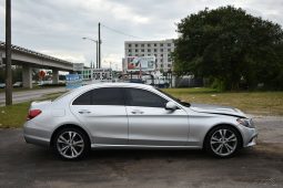 2015 Mercedes-Benz C-Class C 300 full