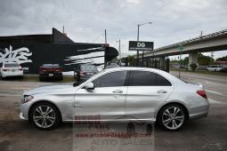 2015 Mercedes-Benz C-Class C 300 full