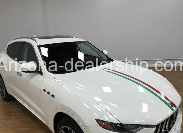 2017 Maserati Levante full