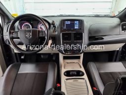 2020 Dodge Grand Caravan SXT full