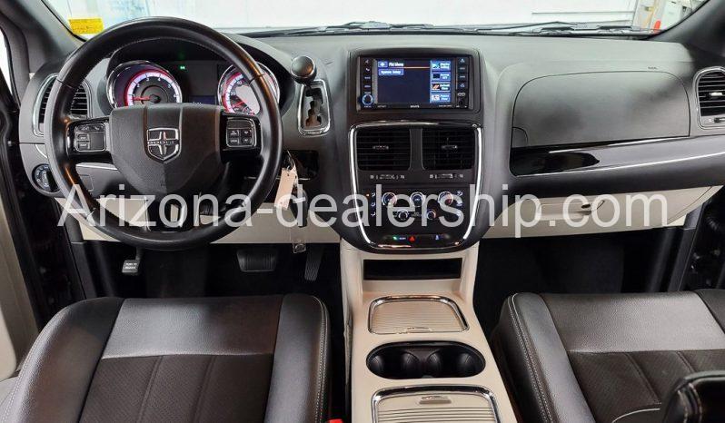 2020 Dodge Grand Caravan SXT full