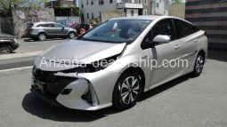 2018 Toyota Prius Premium full