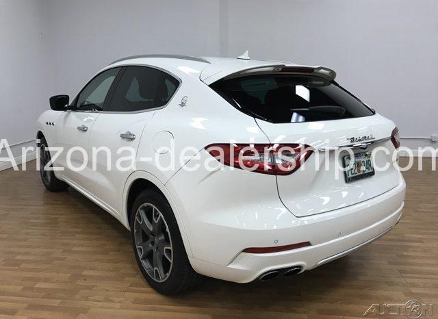 2017 Maserati Levante full