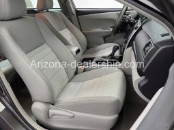 2016 Toyota Camry LE full