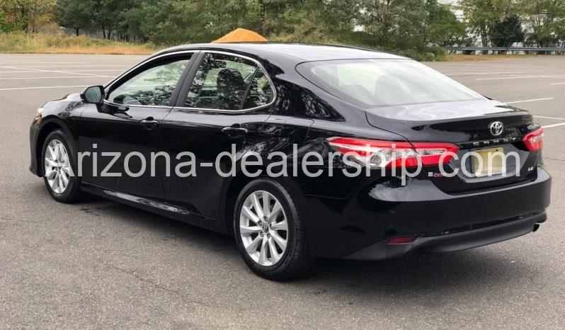 2018 Toyota Camry LE full