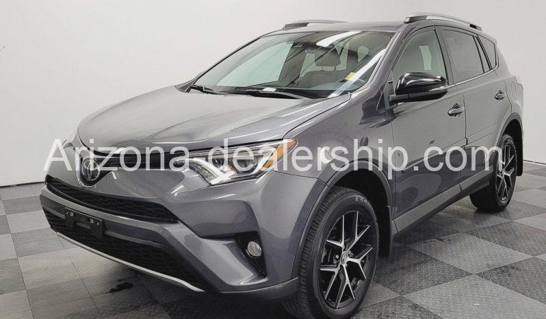 2017 Toyota RAV4 SE full