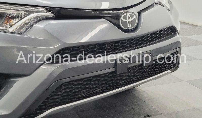 2017 Toyota RAV4 SE full