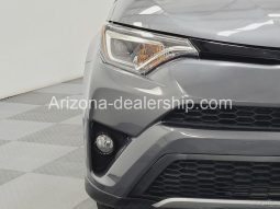 2017 Toyota RAV4 SE full