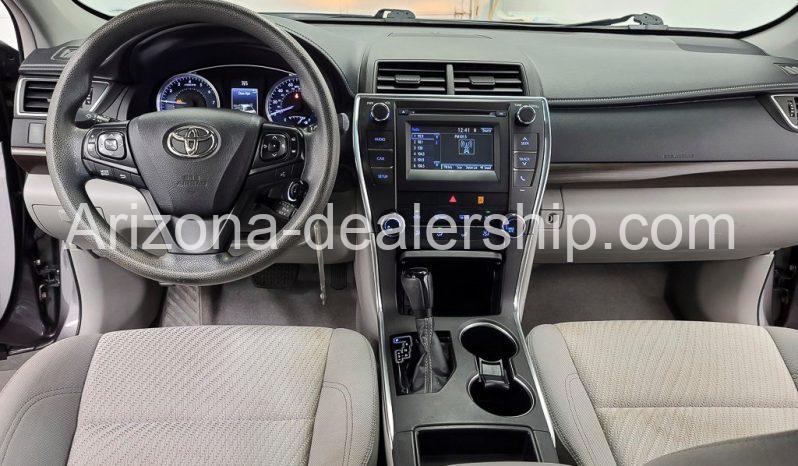 2016 Toyota Camry LE full