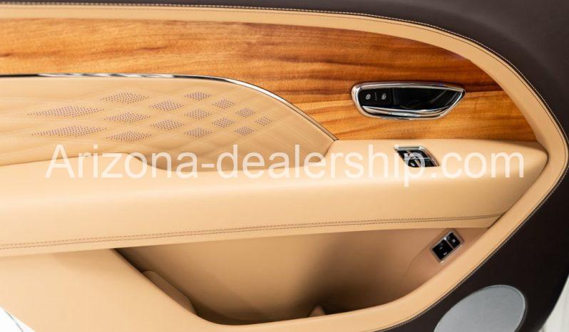 2023 Bentley Bentayga V8 full