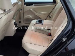 2018 Volkswagen Passat 2.0T SE full