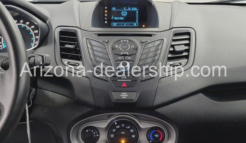 2016 Ford Fiesta SE full