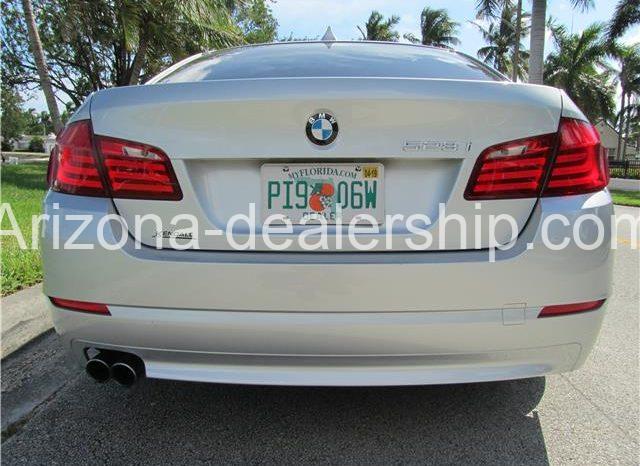 2011 BMW 5-Series 528i full