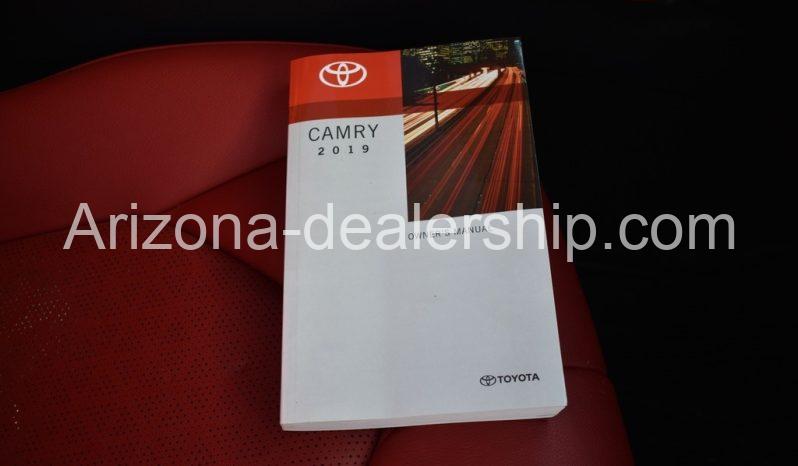 2019 Toyota Camry XSE full