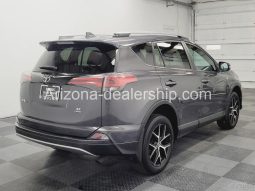 2017 Toyota RAV4 SE full