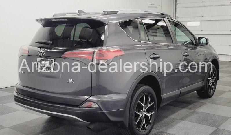 2017 Toyota RAV4 SE full