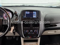 2020 Dodge Grand Caravan SXT full