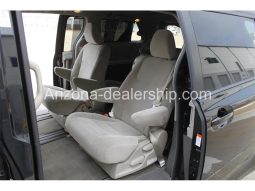 2015 Toyota Sienna LE 8-PASSENGER full