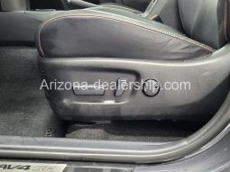 2017 Toyota RAV4 SE full