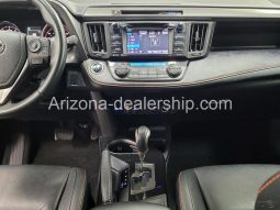 2017 Toyota RAV4 SE full