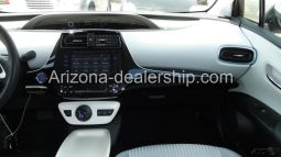 2018 Toyota Prius Premium full