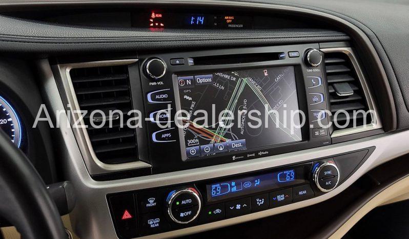 2019 Toyota Highlander XLE full