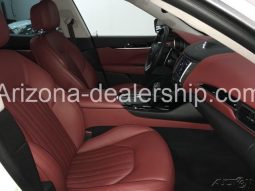 2017 Maserati Levante full