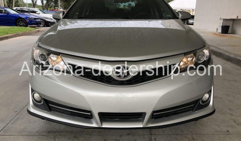 2013 Toyota Camry SE full