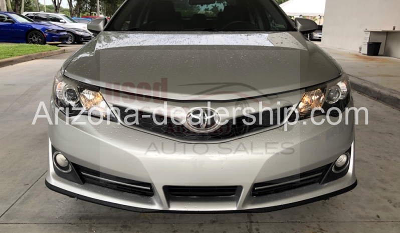 2013 Toyota Camry SE full